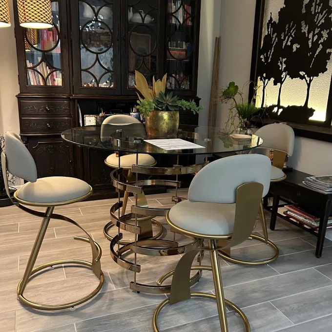 Luxury HomeyFad Bar Stool